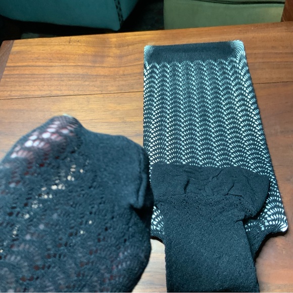 Hollowed out fishnet style knee or over the knee black fashion knee sock… - Picture 3 of 15